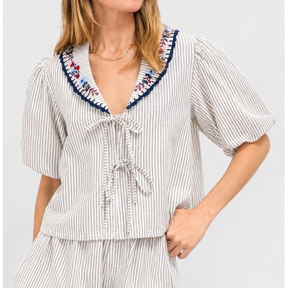 NWOT Caroline Constas Tie Front Top Tan White Striped Embroidered Puff Sleeve S
